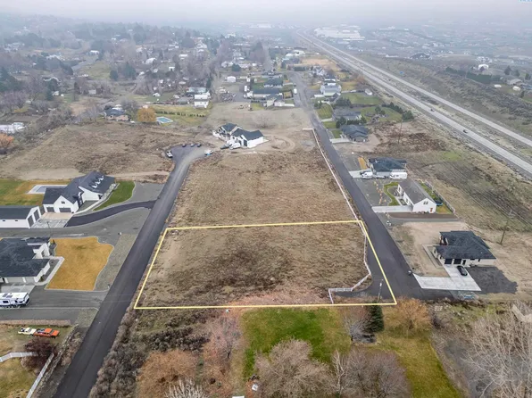 94111 S 89th Pr SE, Kennewick, WA 99338