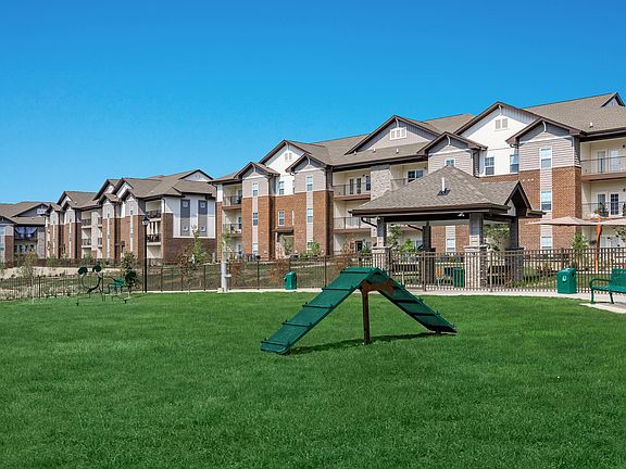 PETS WILL LOVE OUR BARK PARK