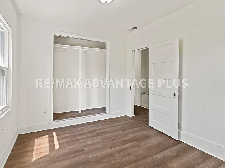 516 N Center St — Photo 13