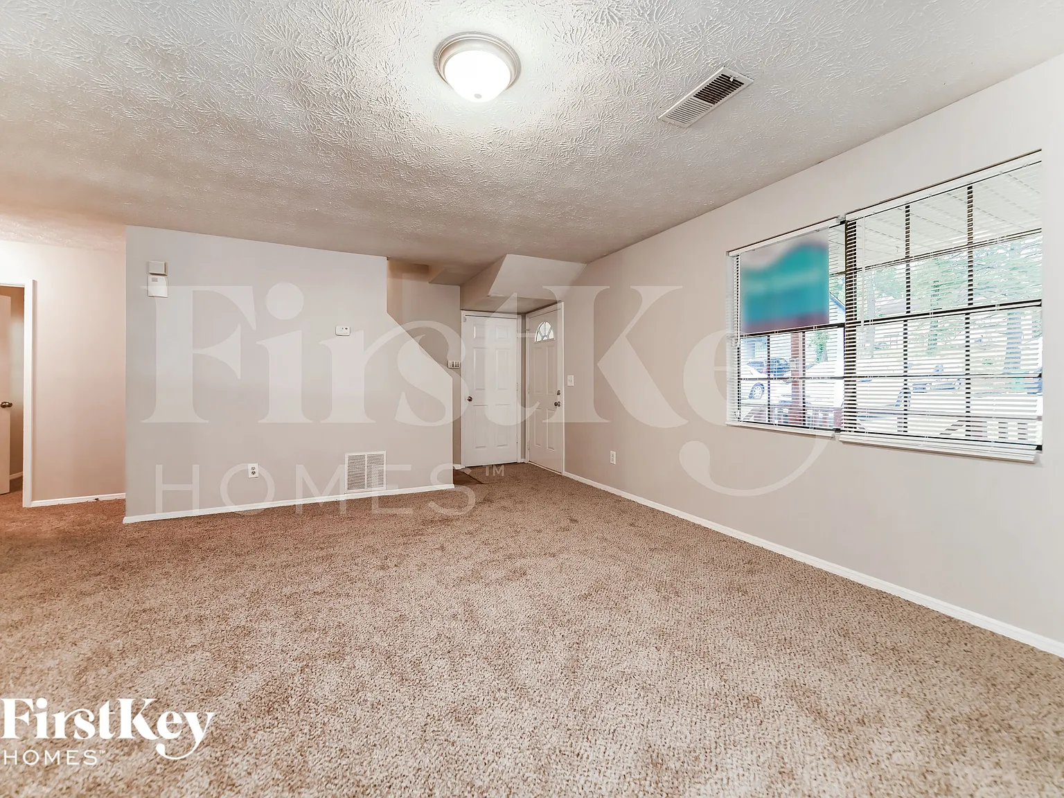 4 bed, 2.5 bath, 1492 sqft, $2,165 — Photo 4