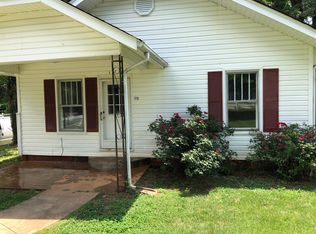 1712 Rendall St, Burlington, NC 27215