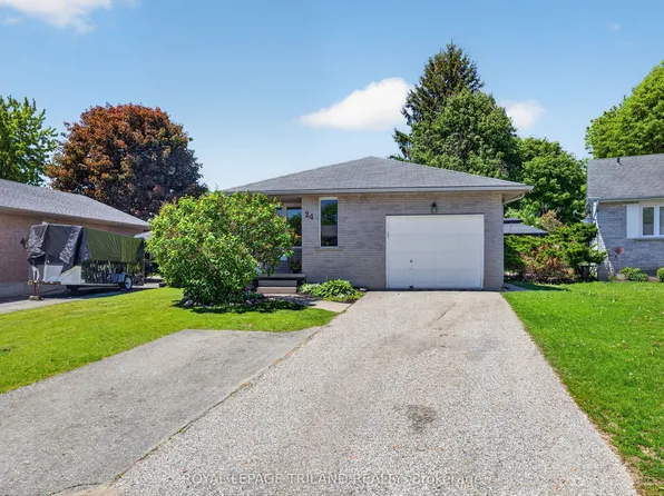24 Farmington Ave, Aylmer, ON N5H 3E4