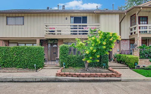 823 S Ripple Creek Dr Photo 1