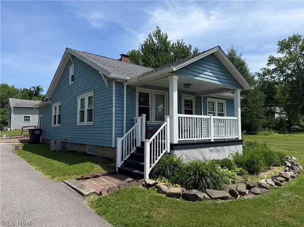 17835 Chillicothe Rd, Chagrin Falls, OH 44023