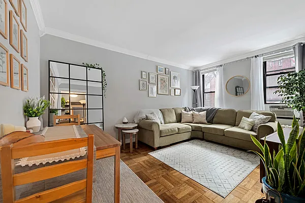 Sold by Compass | media 3