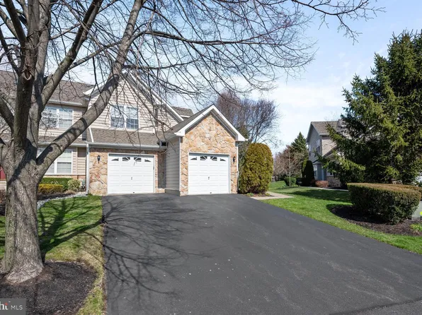 56 Palmer Dr, Moorestown, NJ 08057