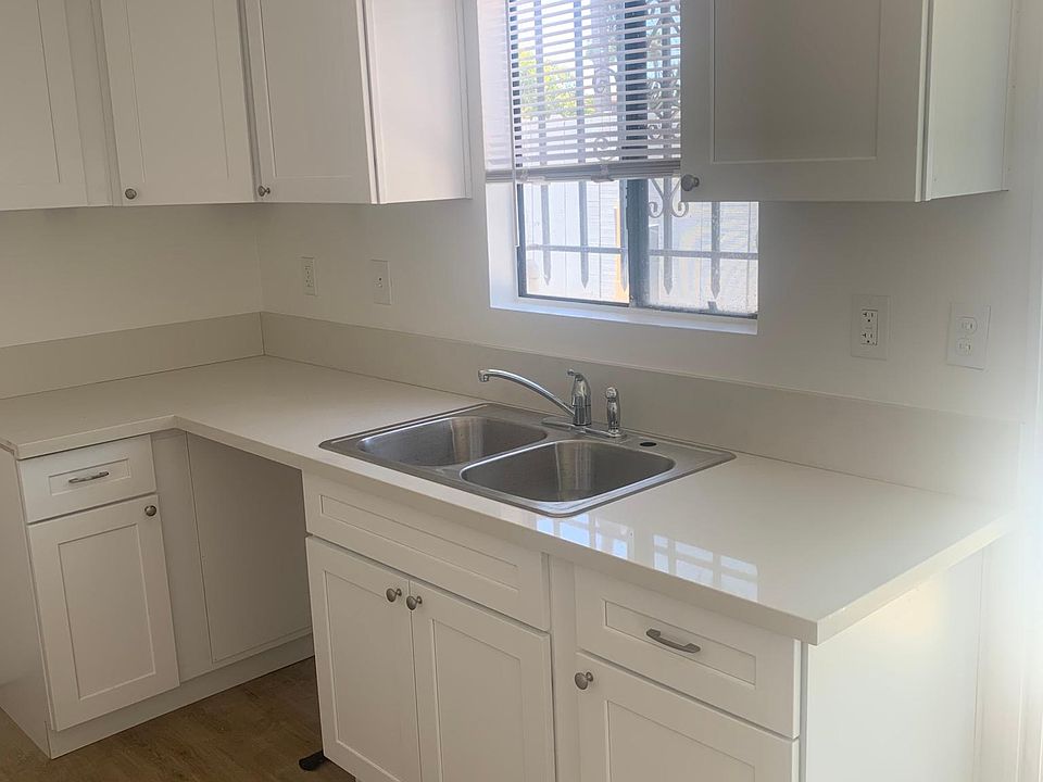 1st image of 2474 Elm Ave APT 2
