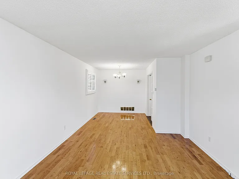 341 Rexford Dr — Photo 10