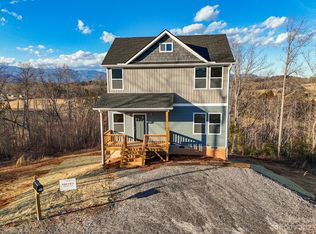 513 S Vineyard Village Dr, Old Fort, NC 28762