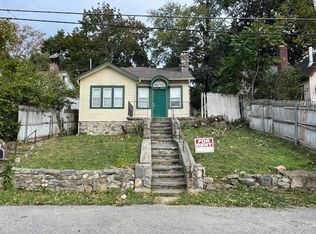 64 Lake Dr, Putnam Valley, NY 10579