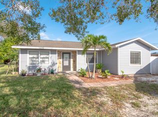 238 17th St SW, Vero Beach, FL 32962