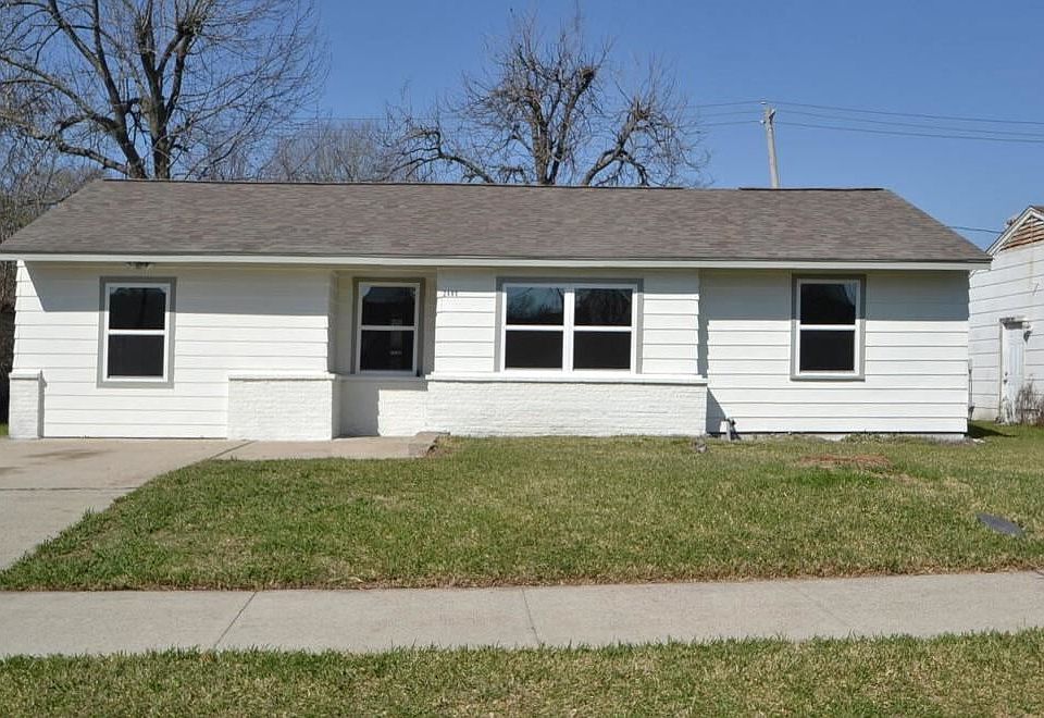 1st image of 2405 Camille St