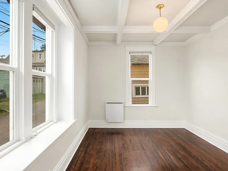 315 W McGraw St #1 — Photo 10
