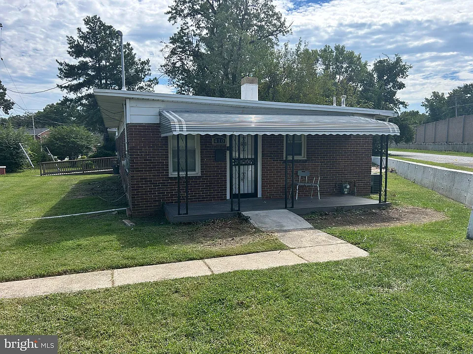 410 New Pittsburg Ave