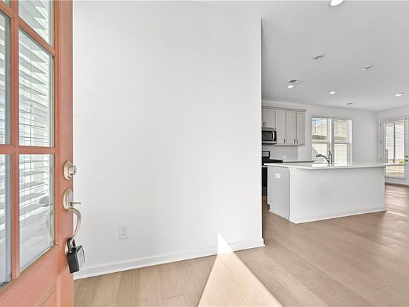 3rd image of 4541 Encore Blvd