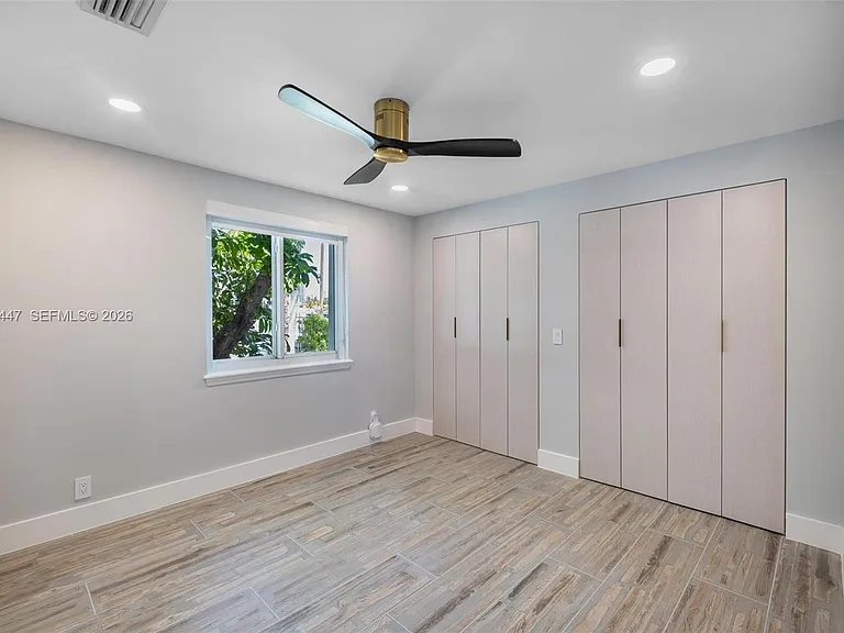1365 Bay Ter — Photo 49