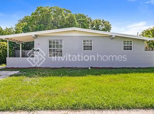 38 Tortuga Rd, Palm Springs, FL 33461