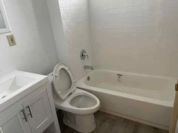 Studio, 400 sqft, $2,000 — Photo 2