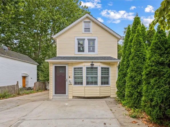89 Harbor Road, Port Washington, NY 11050