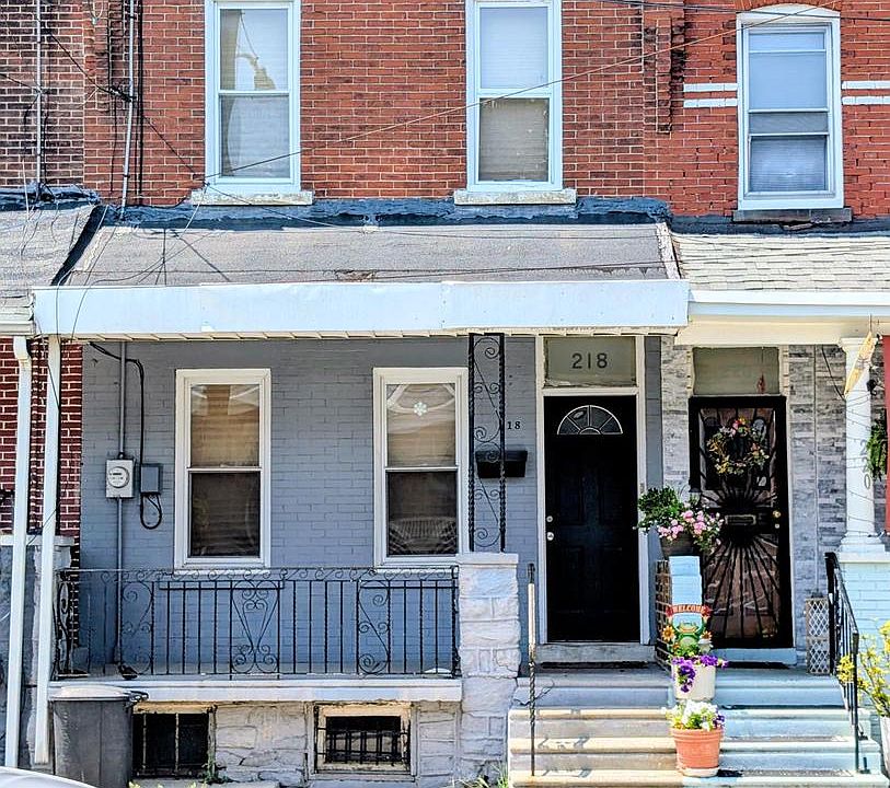 1st image of 218 N Gross St