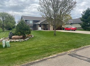 111 5th St SE, Geneva, MN 56035