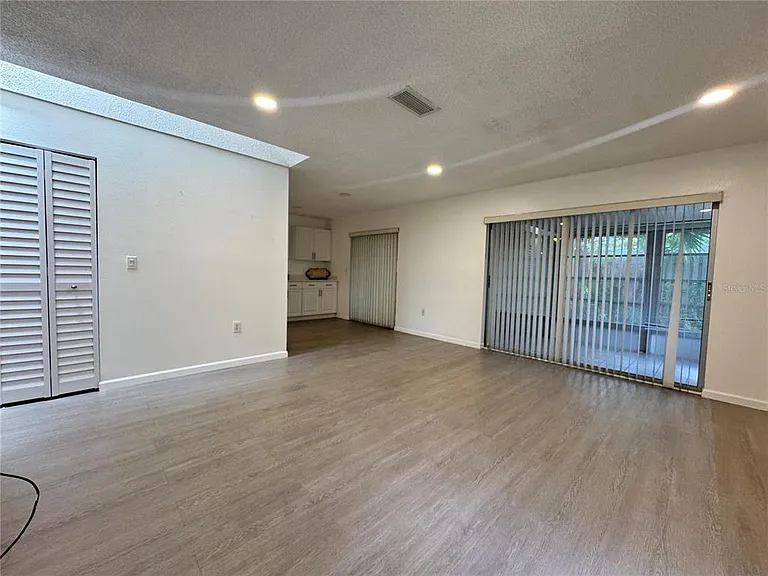 5368 Royal Palm Ave #5368 — Photo 8