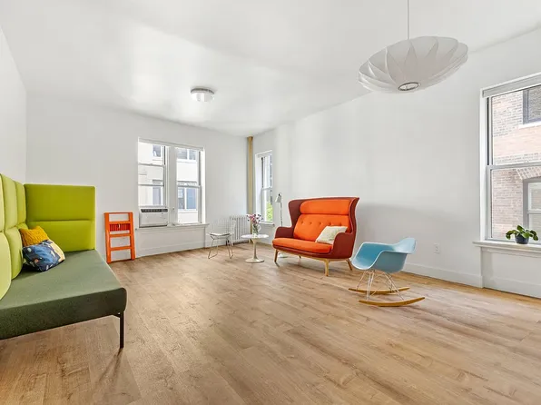 345 W 70th St APT 5F, New York, NY 10023