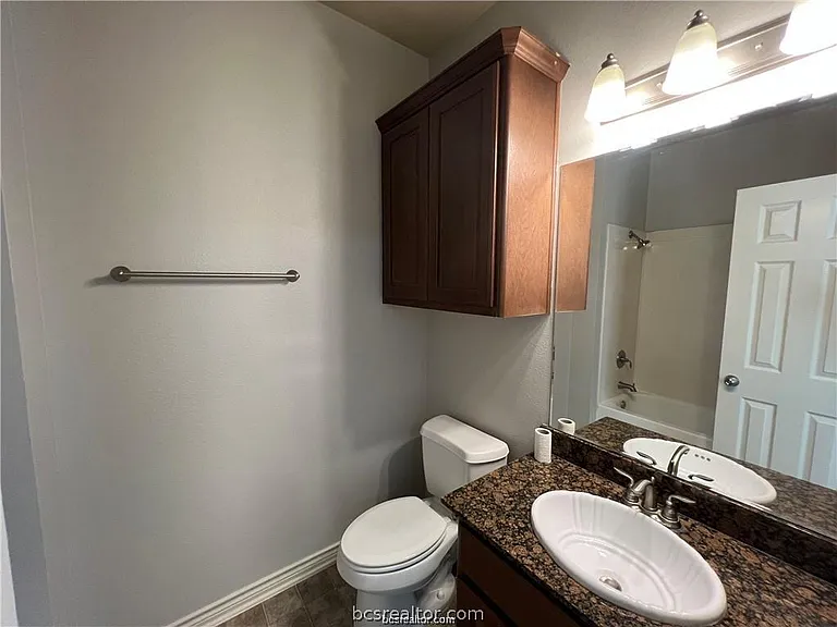 150 Forest Dr — Photo 12