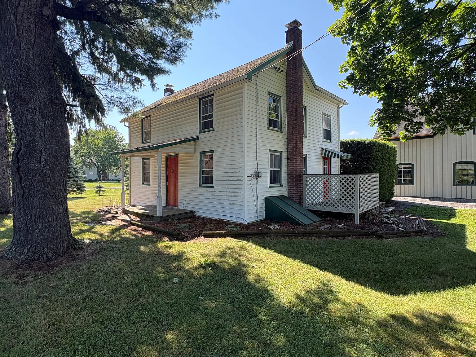 2 bed, 1000 sqft, $2,400 — Photo 1