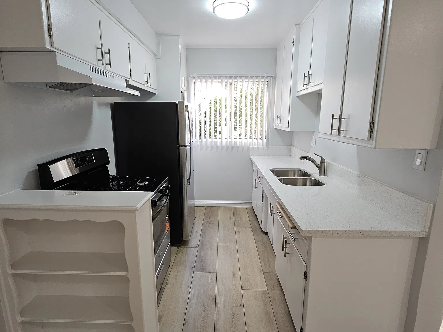 2 bed, 800 sqft, $2,095 — Photo 4