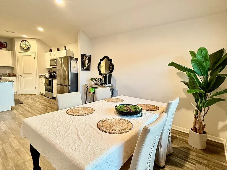 302 Del Monte Dr — Photo 19