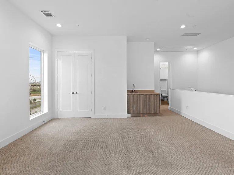 5915 E Post Oak Ln — Photo 34