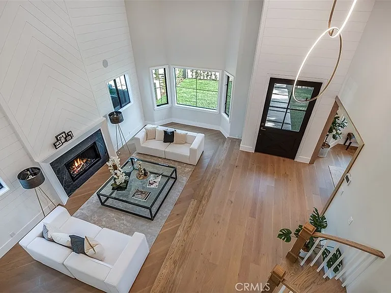 14803 Otsego St — Photo 34