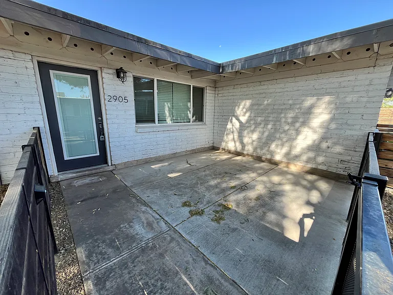 2905 N Euclid Ave — Photo 16