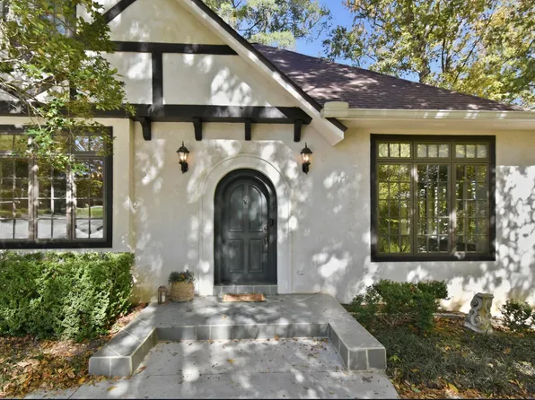 2492 Elfinwing Ln, Tallahassee, FL 32309