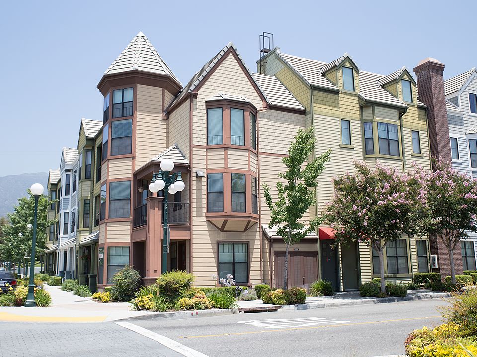 1st image of 530 S Primrose Ave