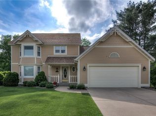 3508 Sharon Dr, Eau Claire, WI 54701