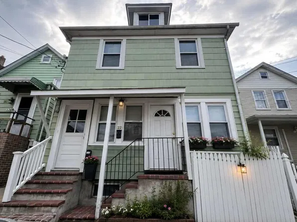 22 Ford St Floor 2, Glen Cove, NY 11542