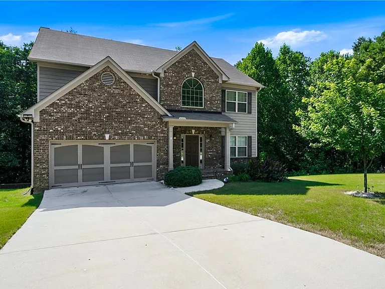 1268 Mitford Ln — Photo 1
