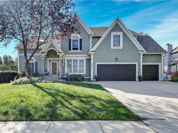 9307 W 150th St, Overland Park, KS 66221