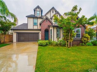 740 W Pepper Tree Ln, Santa Ana, CA 92706