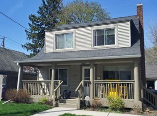 1036 Poxson Ave, Lansing, MI 48910