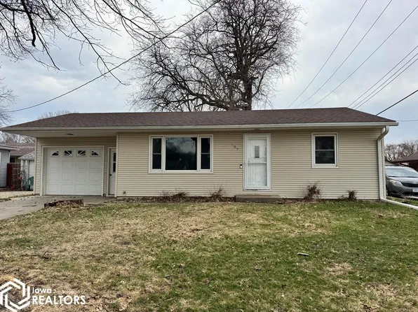405 Cedar St, Webster City, IA 50595