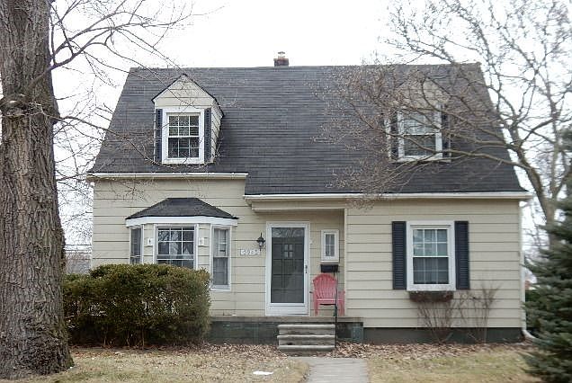 2nd image of 6945 Centralia St