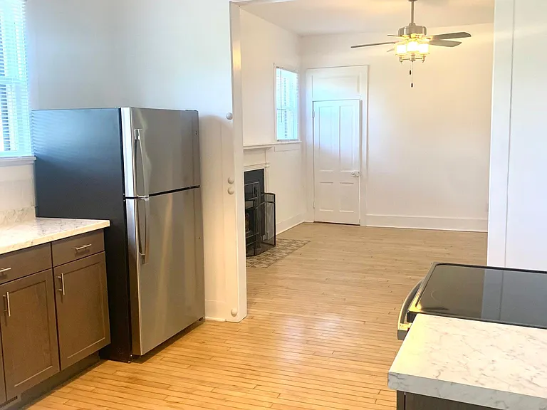 120 Olive St — Photo 2
