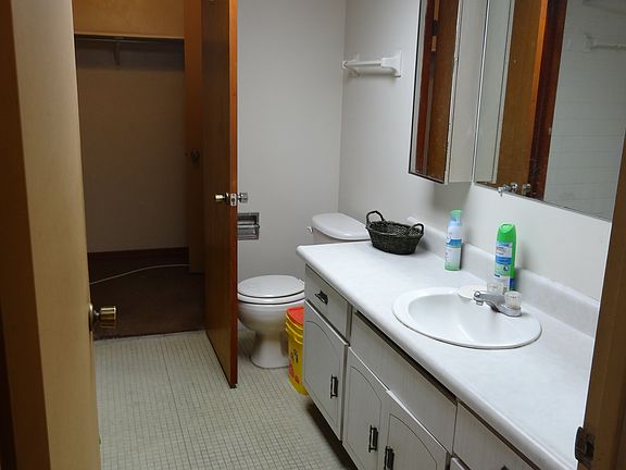 4th image of 4030 25th St N APT 1