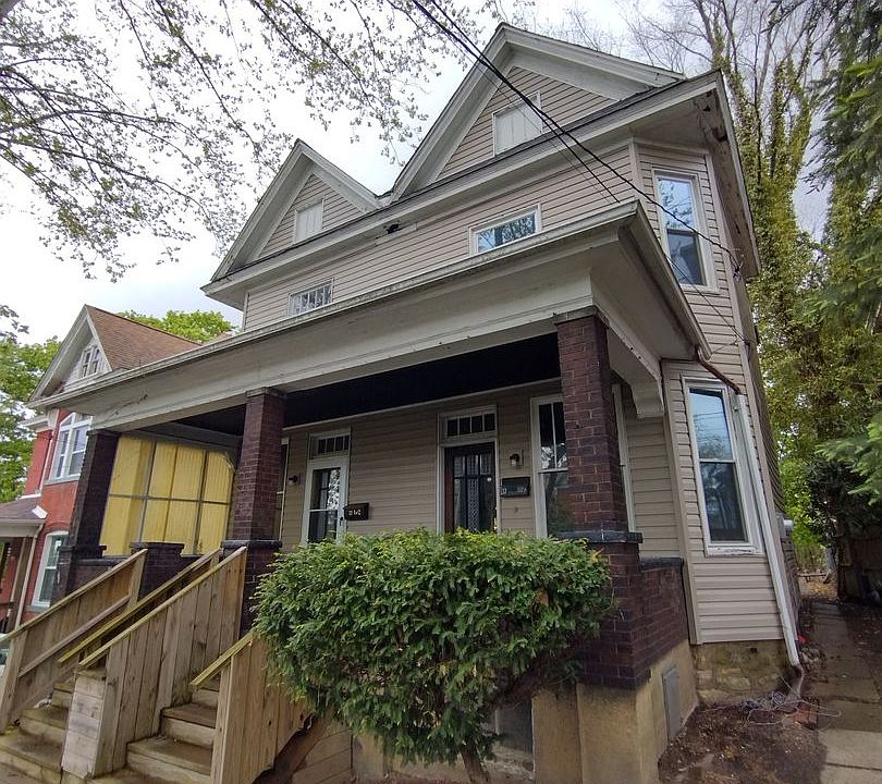1st image of 17 Magee Ave #17