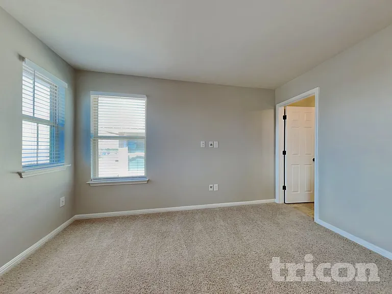 184 Vestral Rd — Photo 5