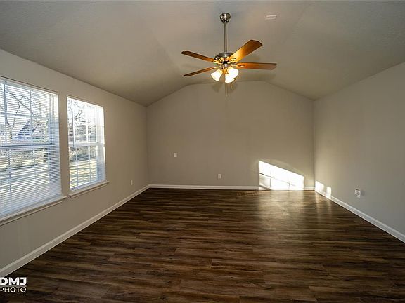 5th image of 2630 Ashley St