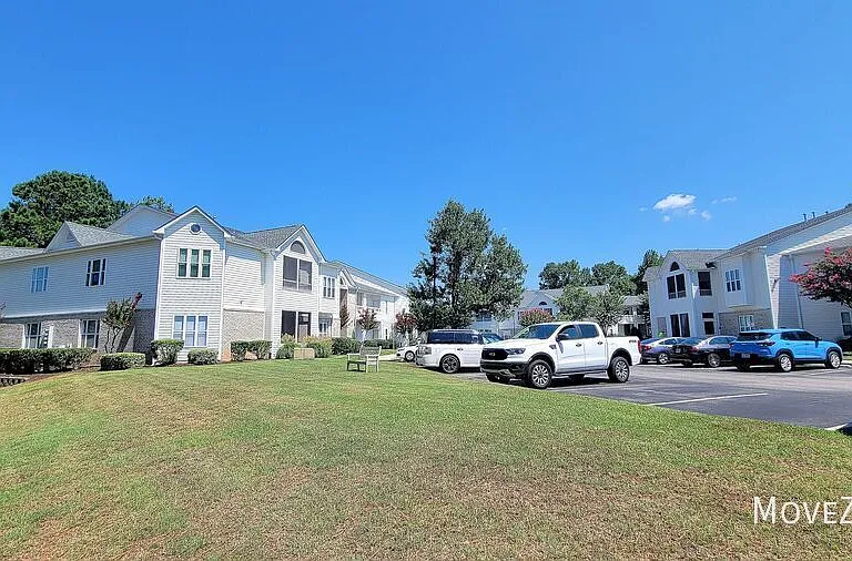 210 Fullford Ln #102 — Photo 27